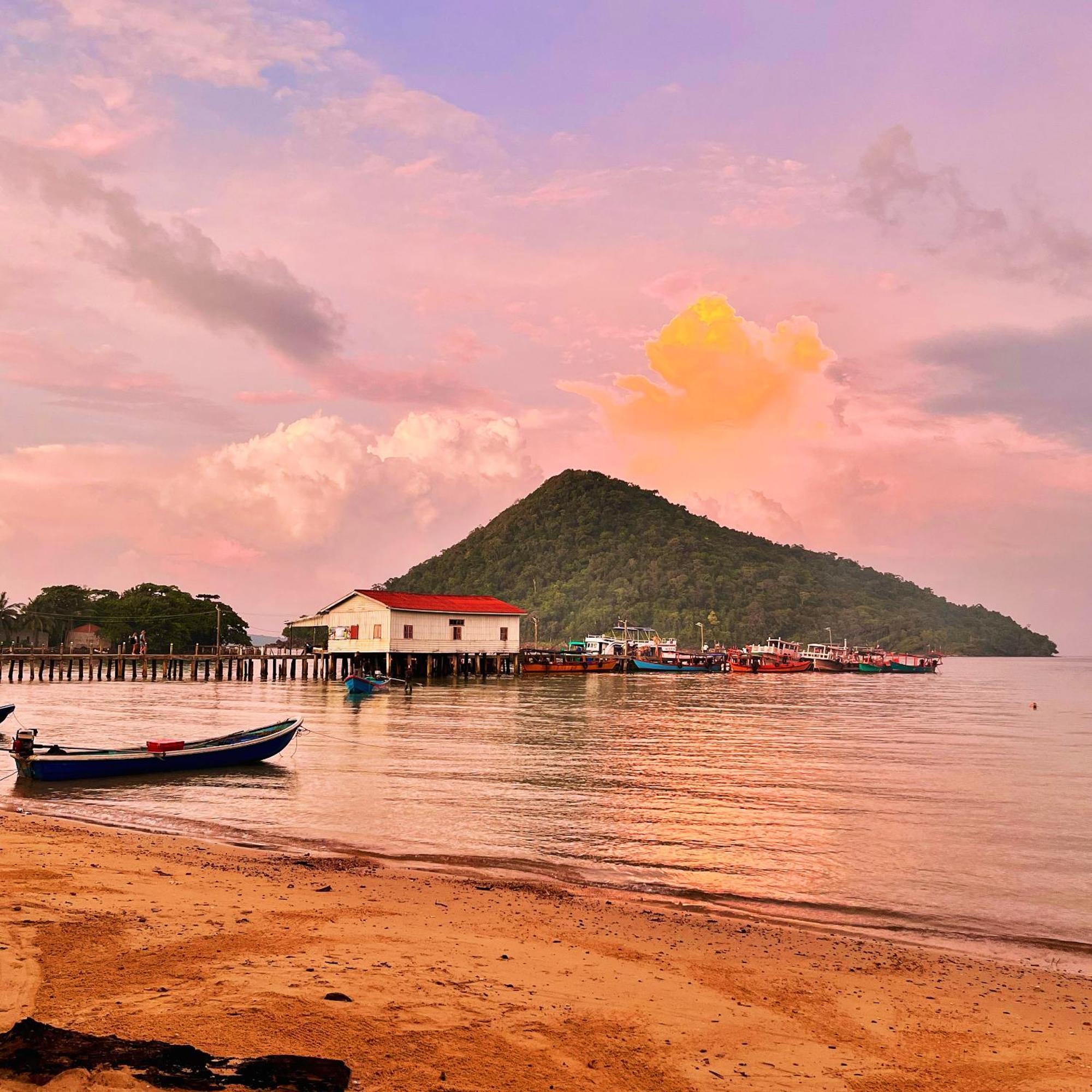 Happiness Guesthouse Koh Rong Sanloem Dış mekan fotoğraf