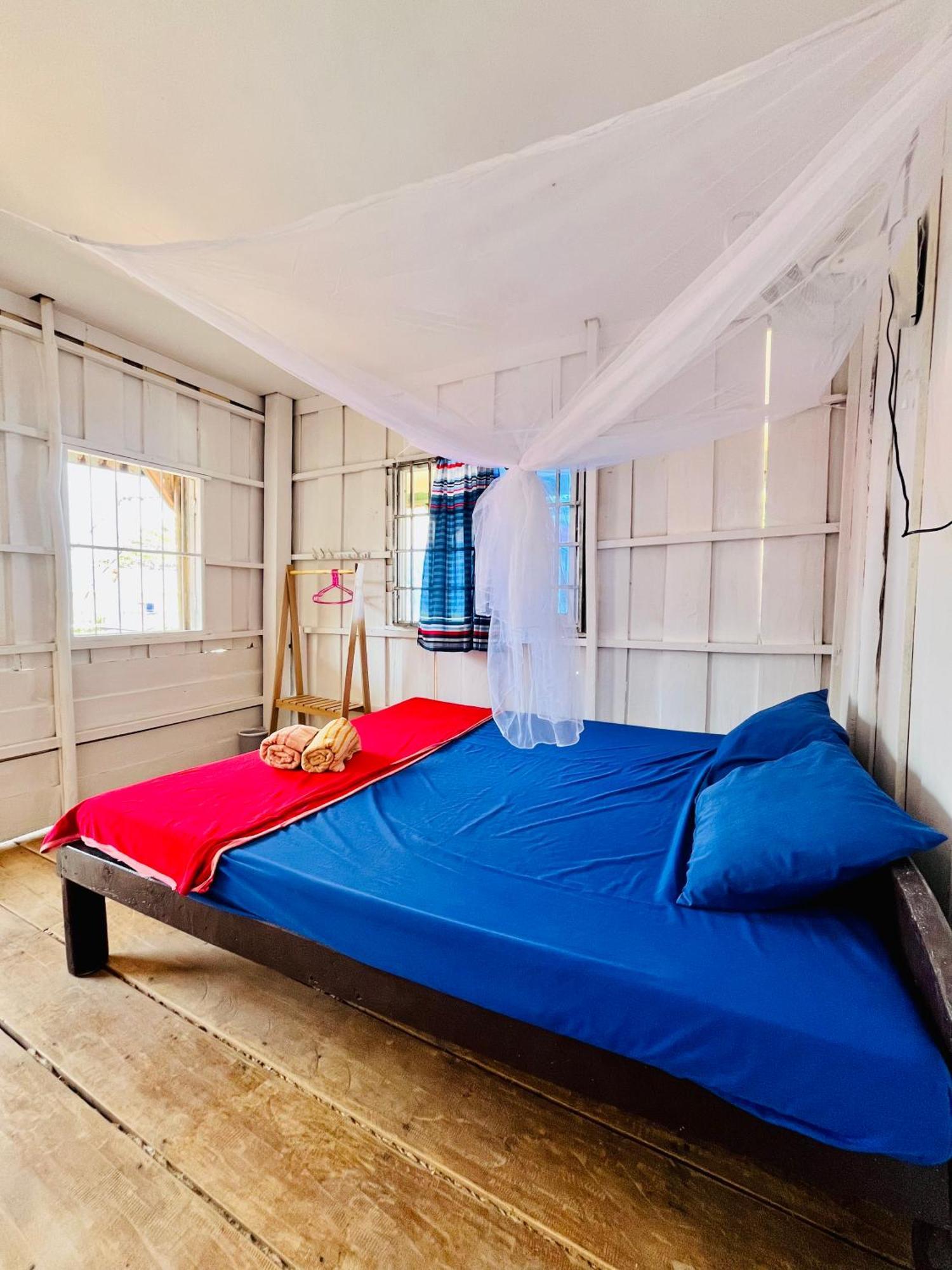 Happiness Guesthouse Koh Rong Sanloem Dış mekan fotoğraf